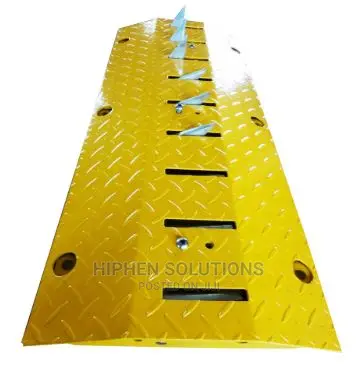 One-way Yellow Metal Speed Bump Traffic Spike Barrier