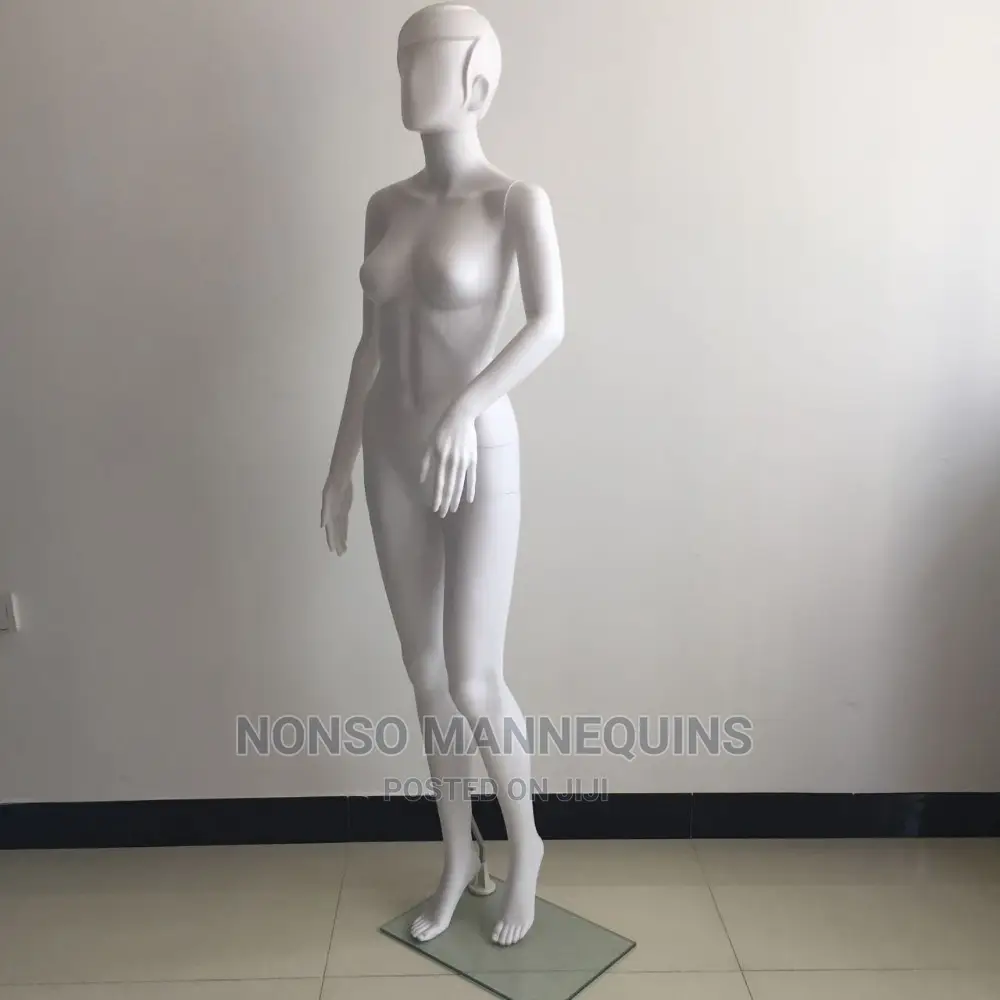 Elegant Full Body Big Breast Female Plastic Mannequin