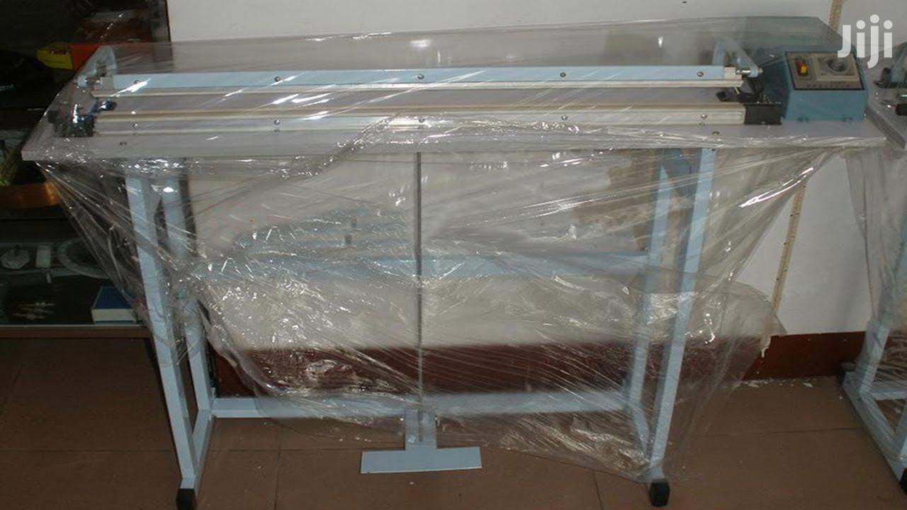 Nylon Cutting and Sealing Machine