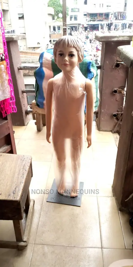 Plastic Kids Display Mannequins of Different Ages N Sizes