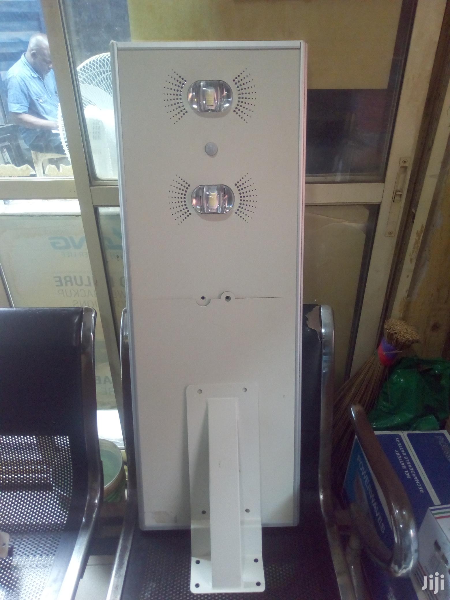 Company Felicity 30 Watt-50w All in One SOLAR Street Light