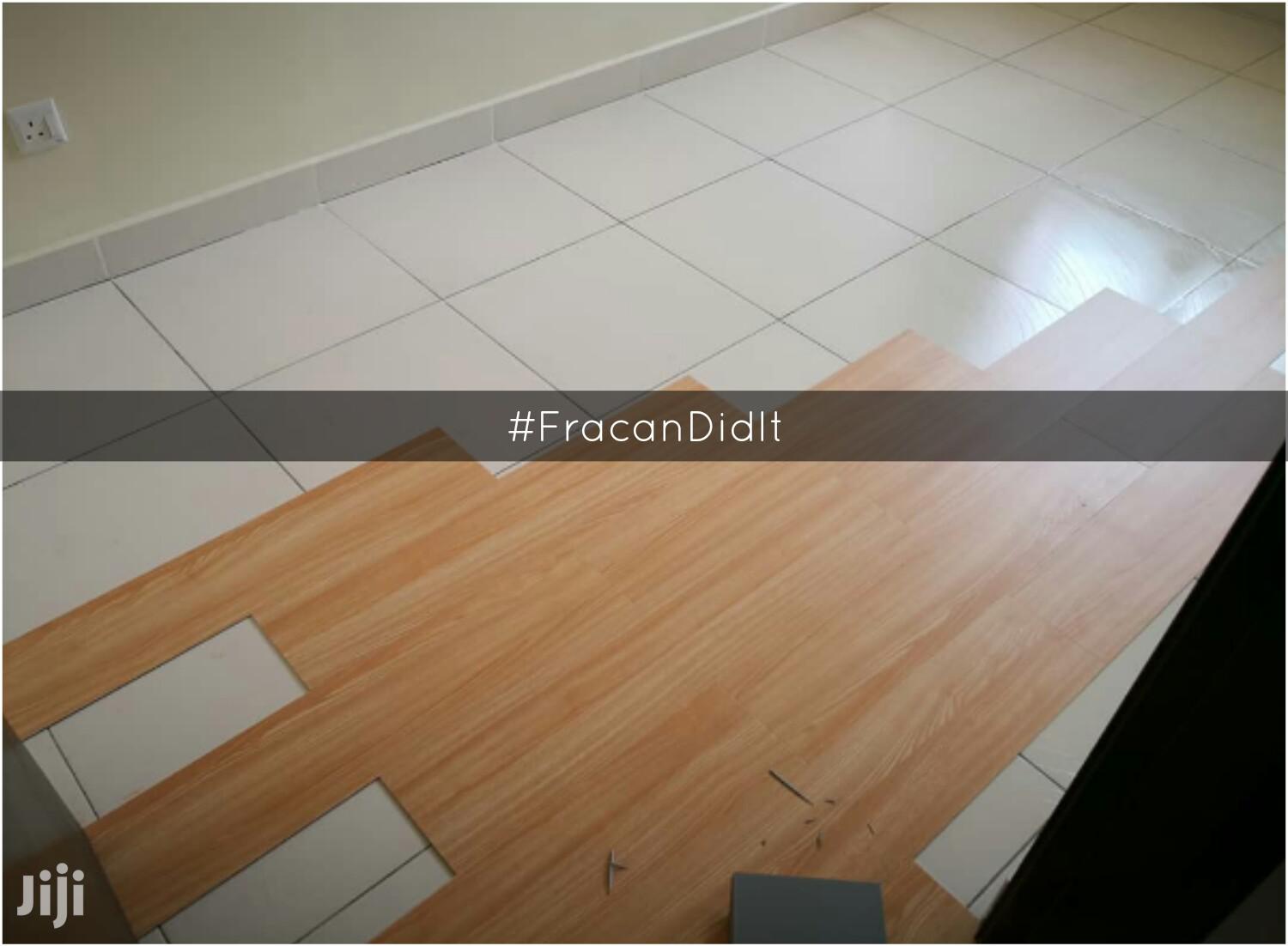 Vinyl Floor Dealer.