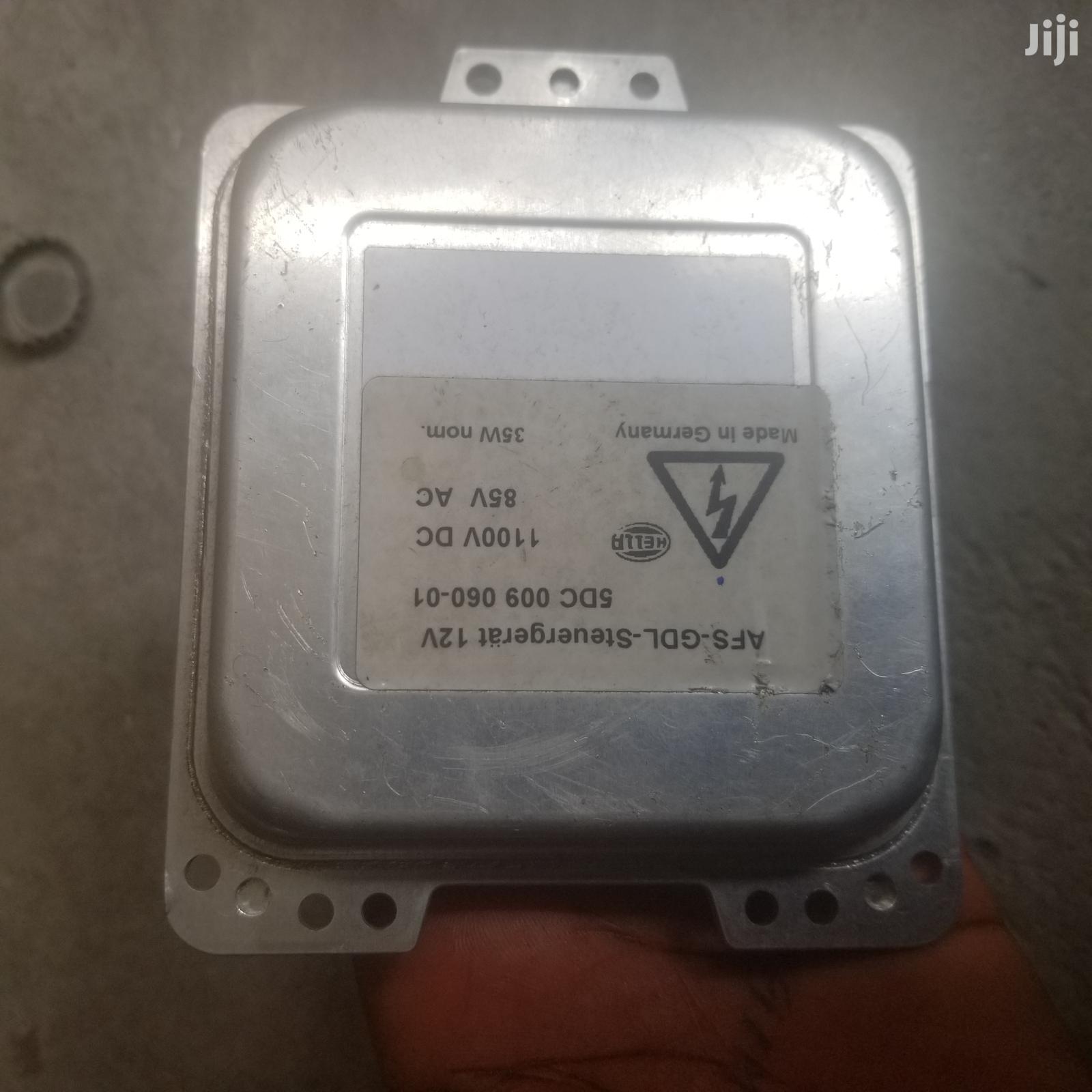 Mercedes Head Lamp Charger