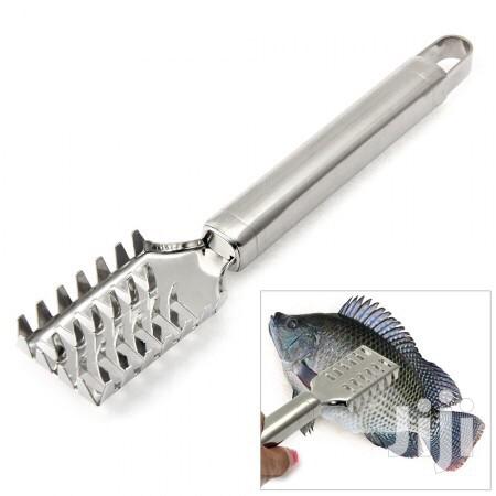 Fish Scaler Remover With Stainless Steel Sawtooth