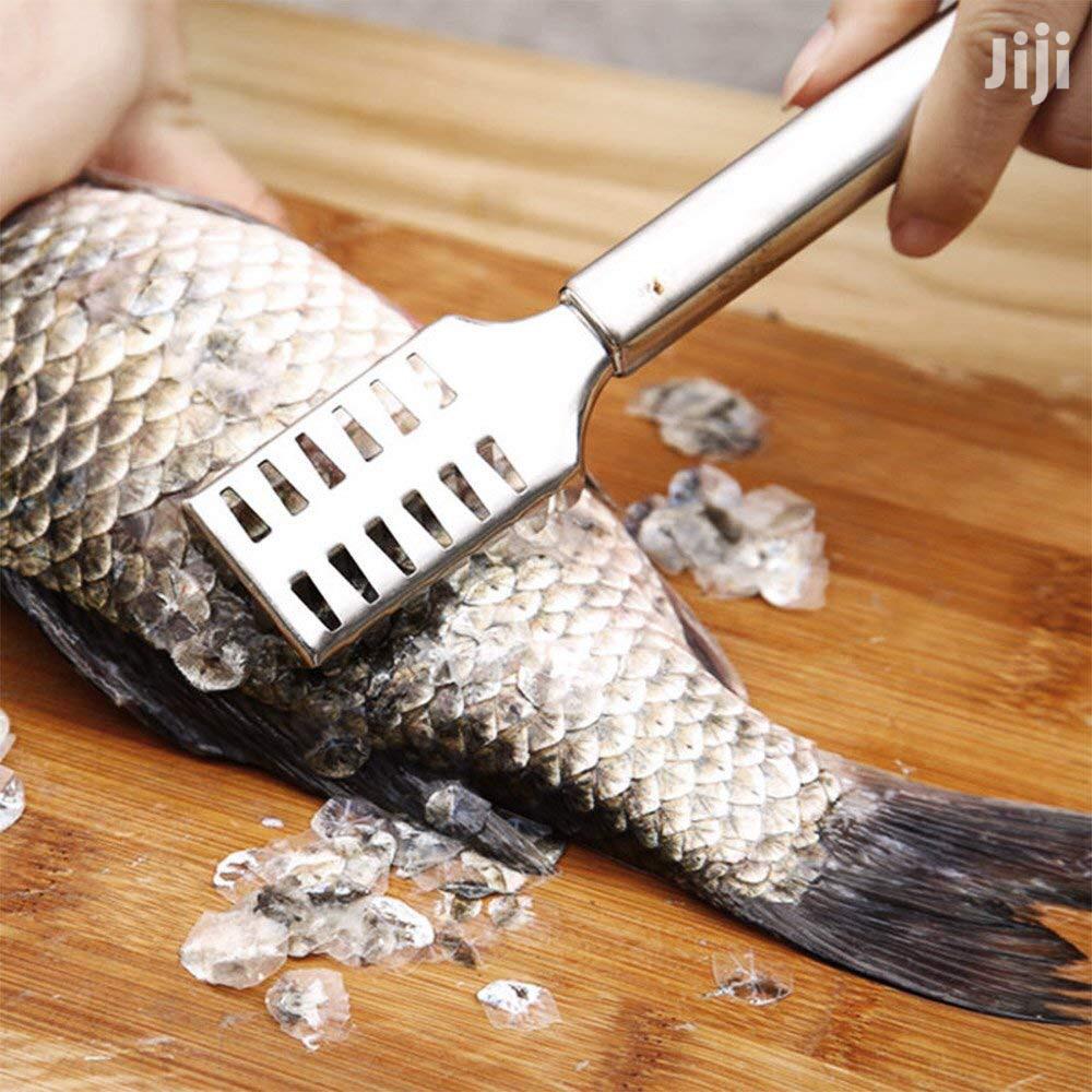 Fish Scaler Remover With Stainless Steel Sawtooth