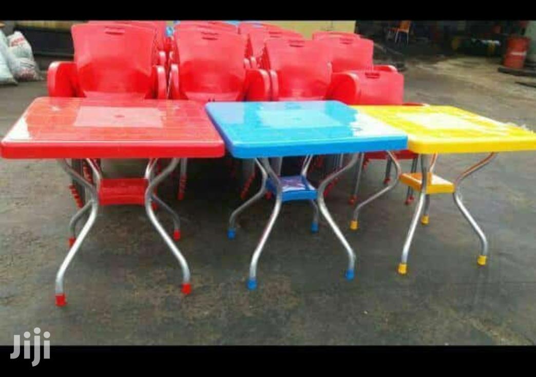 Resturants/Garden Chairs and Tables