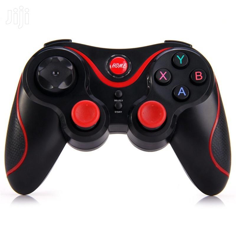 Bluetooth Gaming Pad With Holder