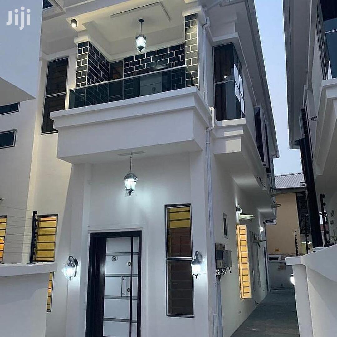 4bdrm Duplex in Lekki for sale