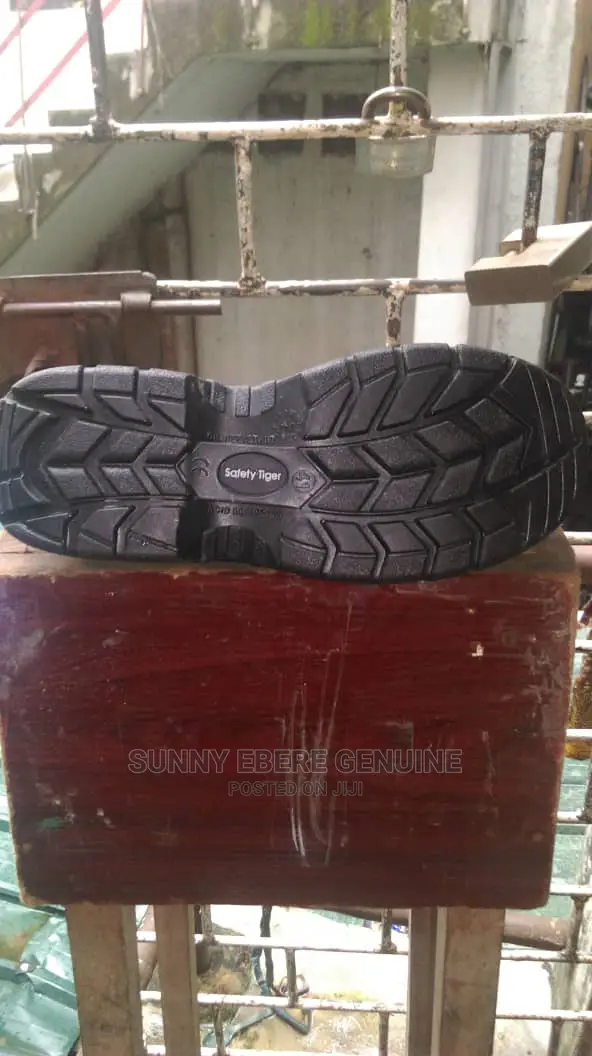 100% Original Brand New Safety Boots Safety Shoe