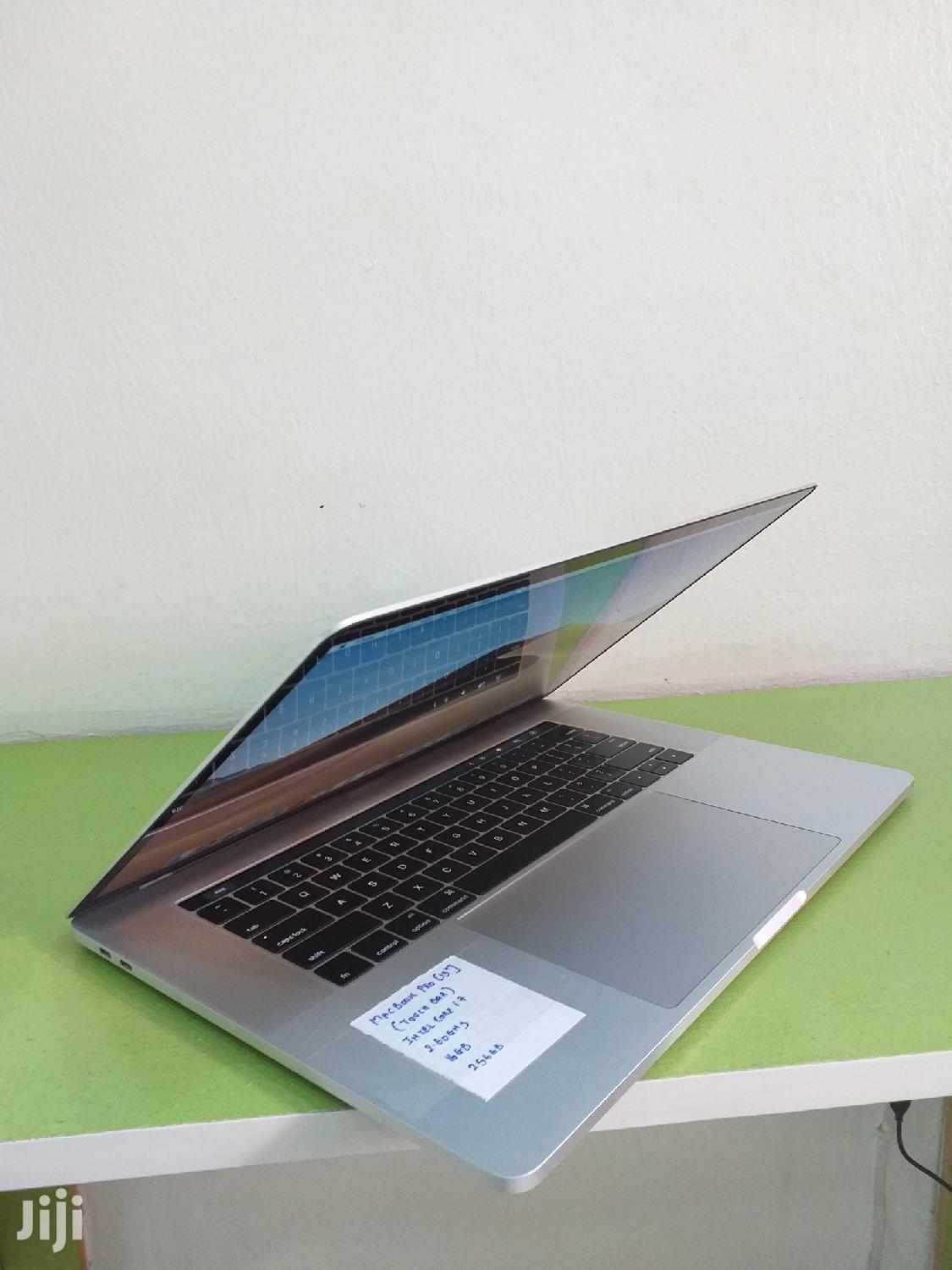 Laptop Apple MacBook Pro 16GB Intel Core i7 SSD 256GB