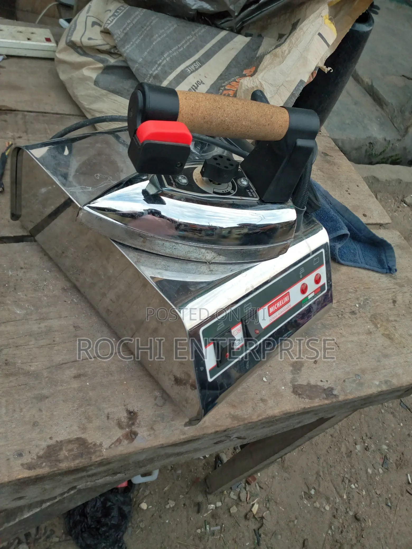 Industrial Steam Iron
