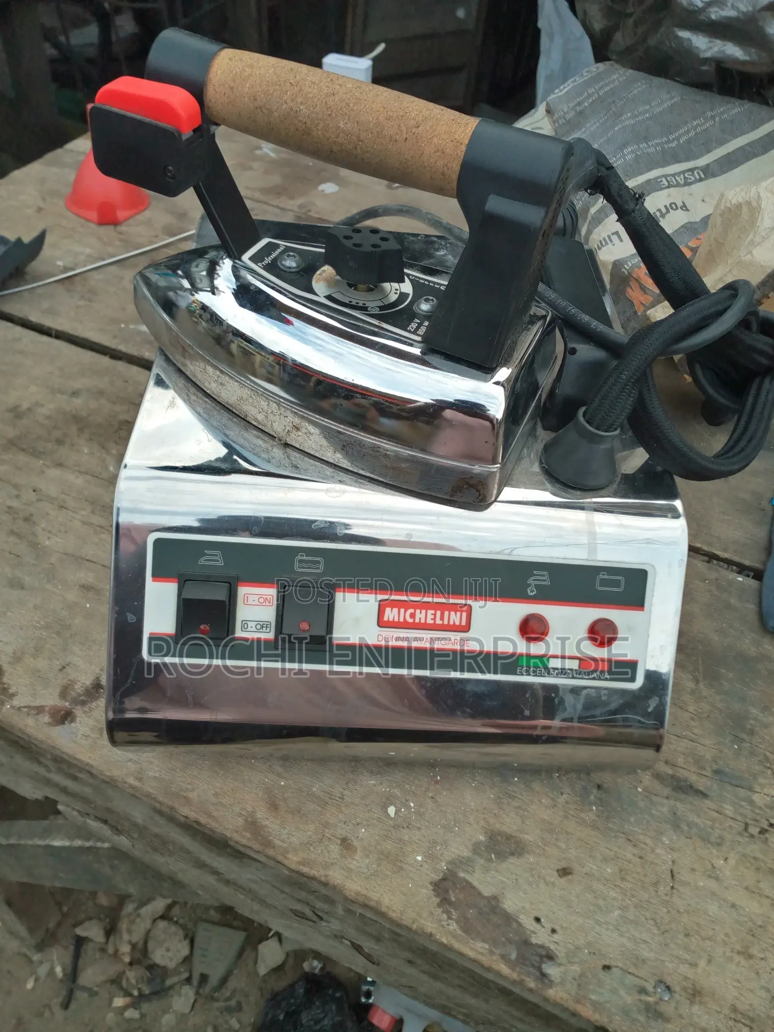Industrial Steam Iron
