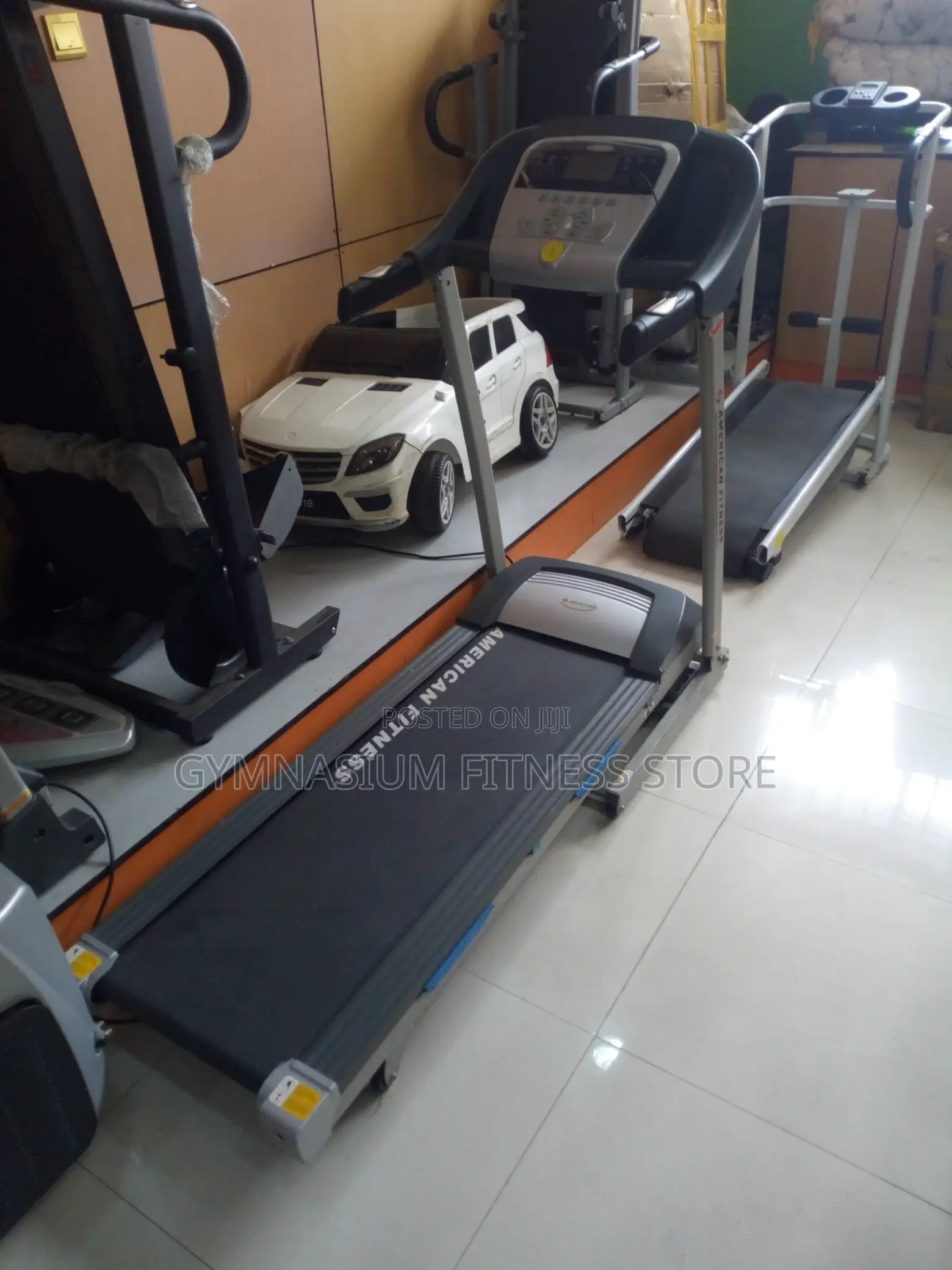 2hp American Fitnesstreadmill With Music and Incline678