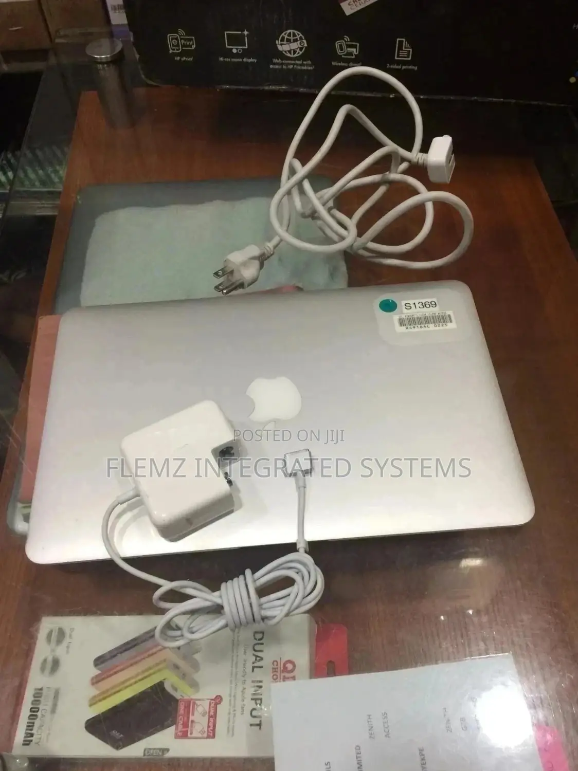 Uk Used Original Macbook Magsafe 2 Charger on Flemzconcepts