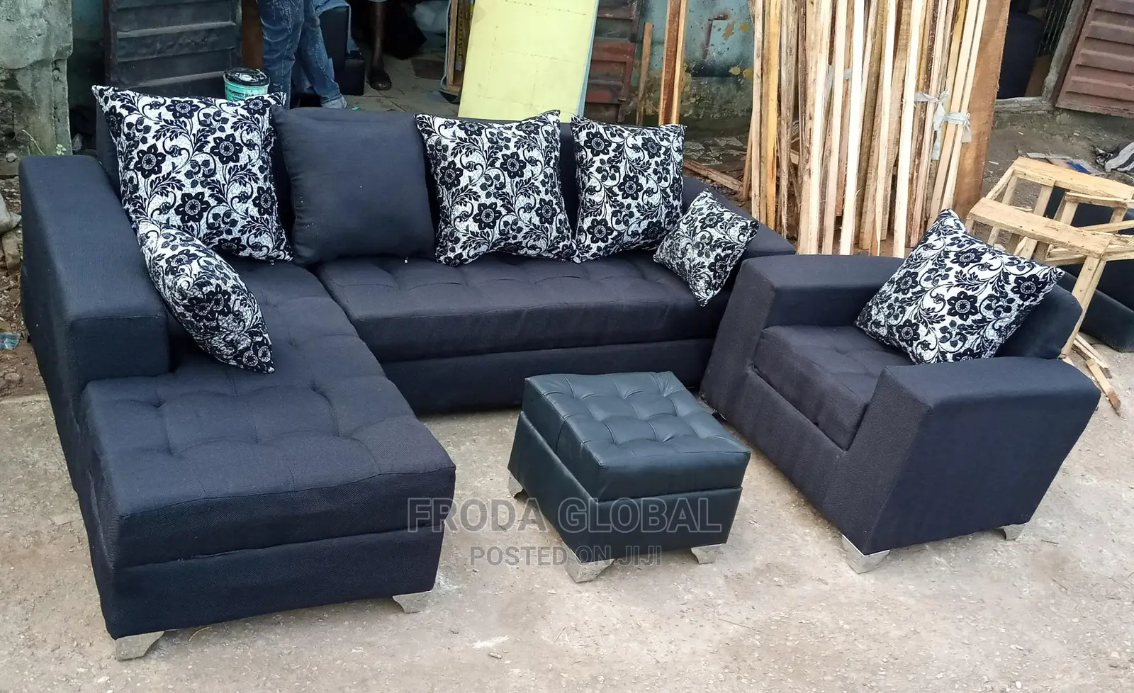 Quality Couch: L-Shape Sofa and Single Chair,Table. Flsblfl7