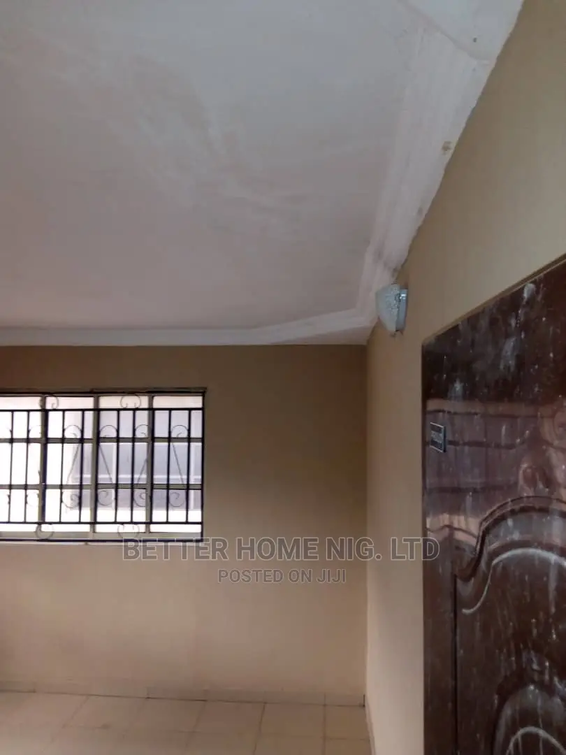Furnished 2bdrm Apartment in Oluyole Estate for rent