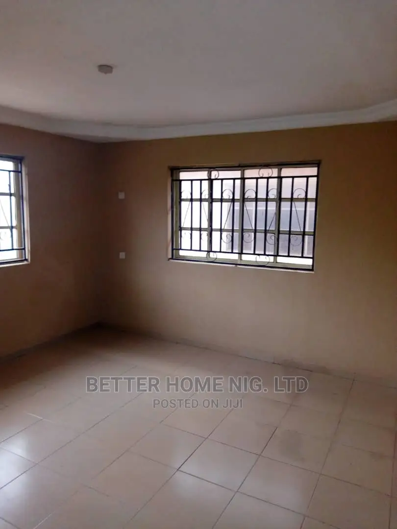 Furnished 2bdrm Apartment in Oluyole Estate for rent