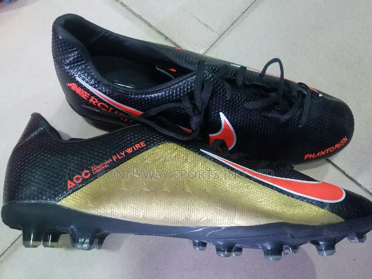 Nike Mercurial Boot