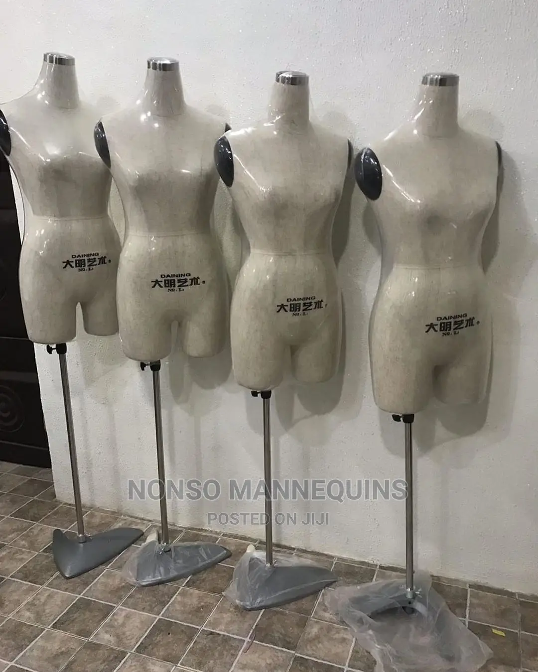 UK Size 10 Diammning Pinnabled Dressform Display