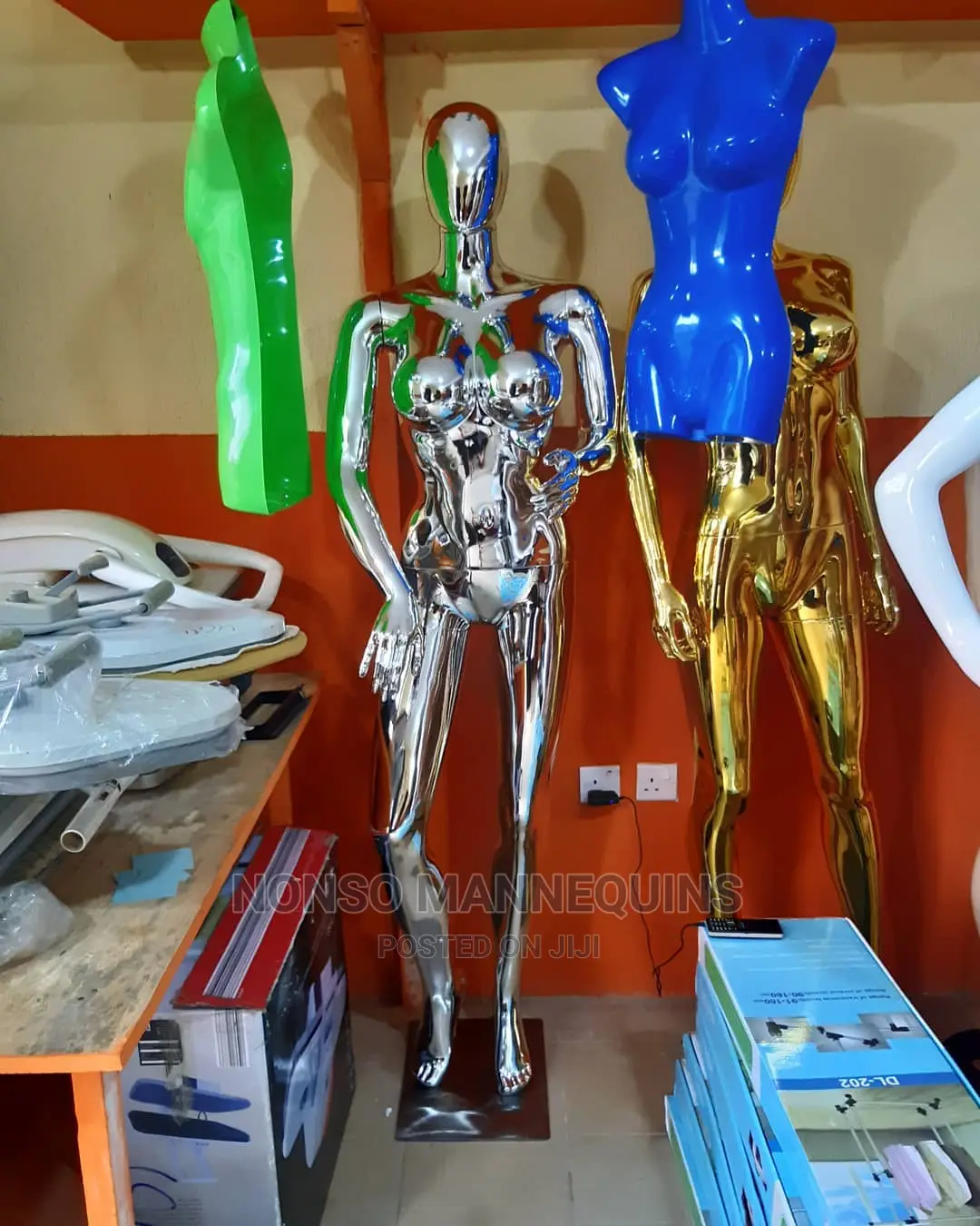 Big Bust Silver Chrome Female Display Mannikins