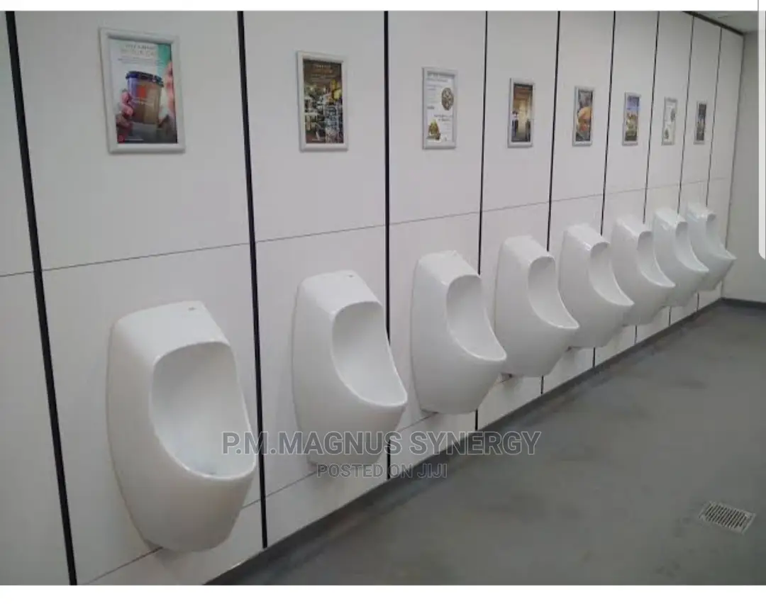 England Standard Master Condiet Urinary Bowl.