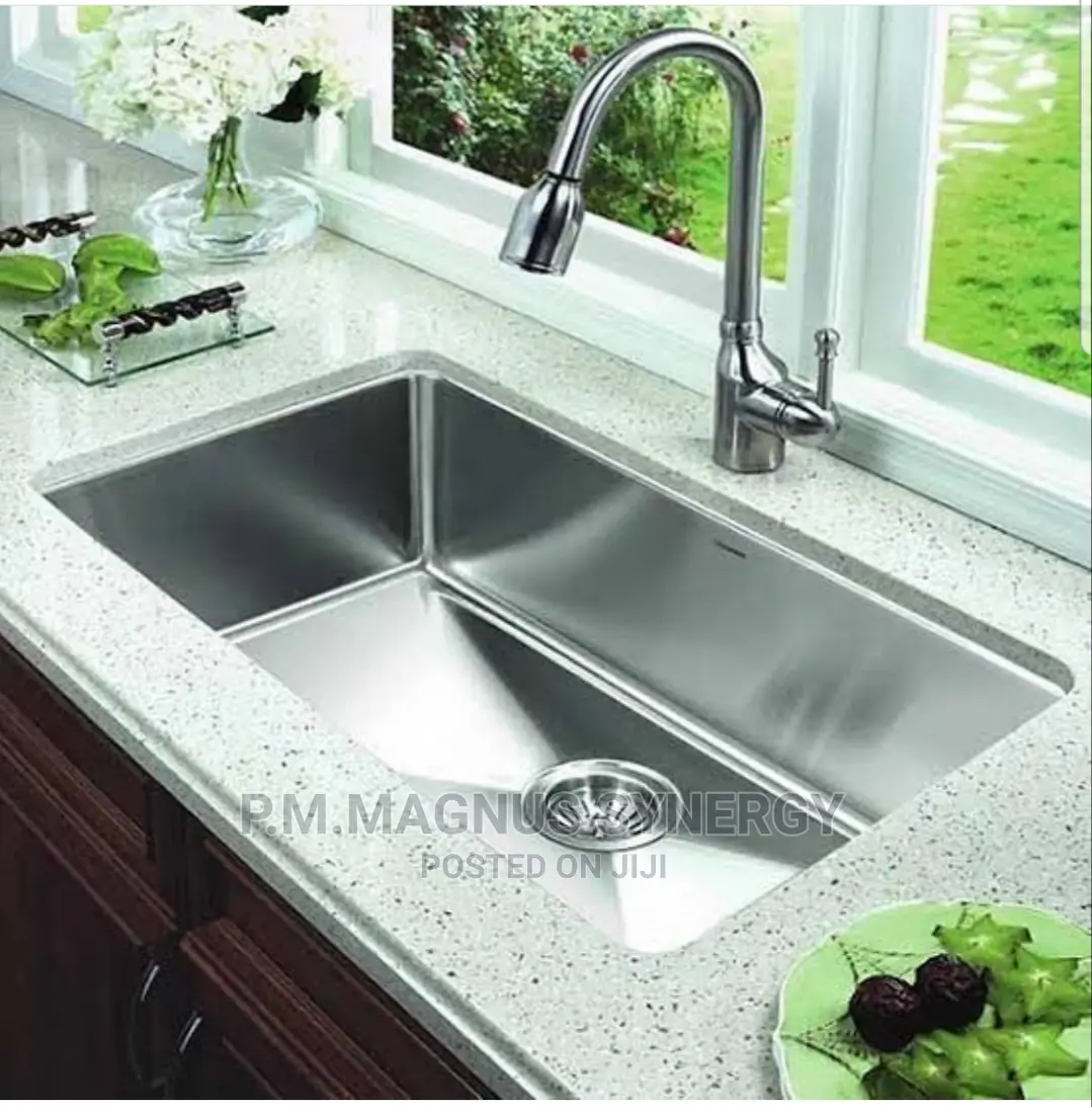 England Standard Master Kitchen Washing Sink.