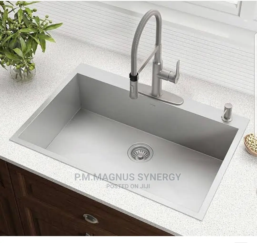 England Standard Master Kitchen Washing Sink.