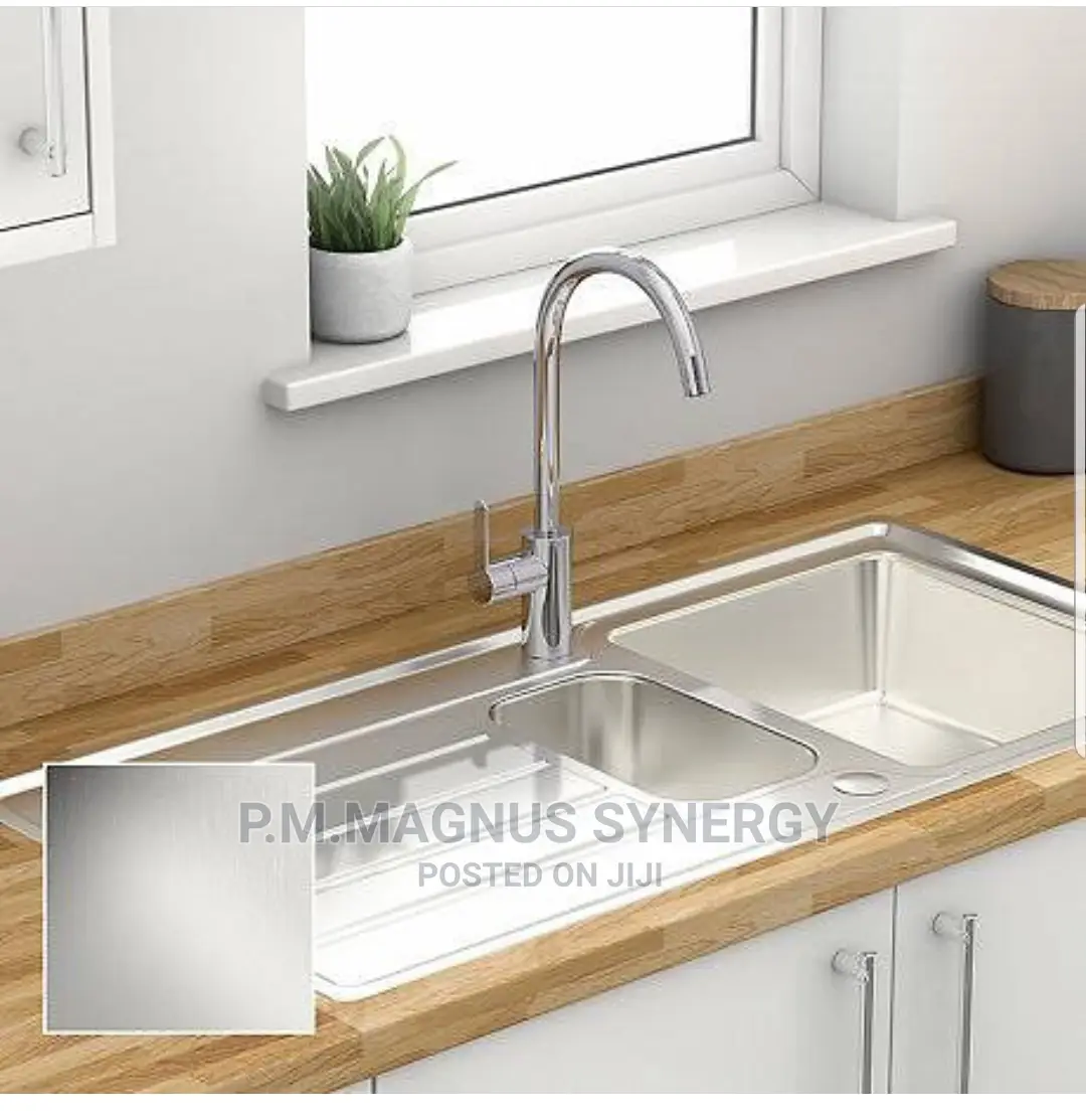 England Standard Master Kitchen Washing Sink.