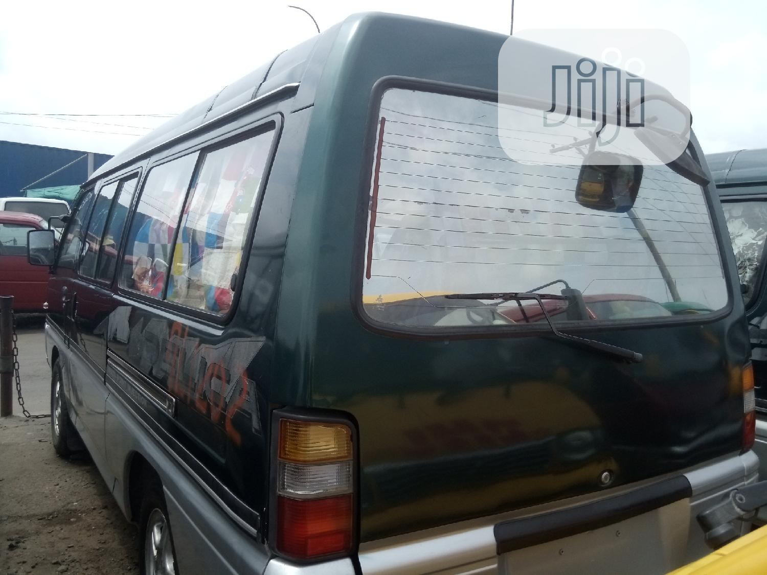 Mitsubishi L300 2002 Green
