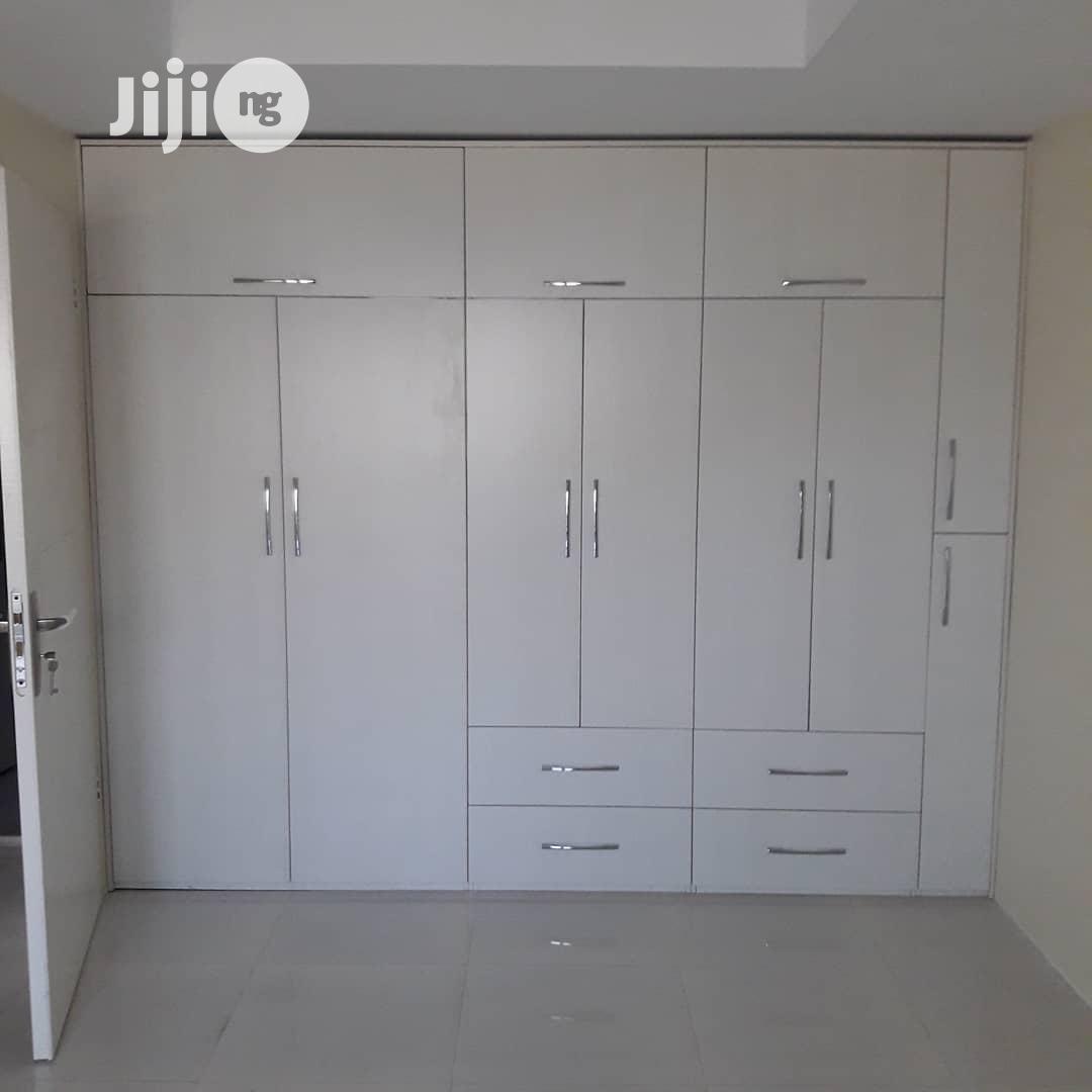 Lurix Quality Wardrobe