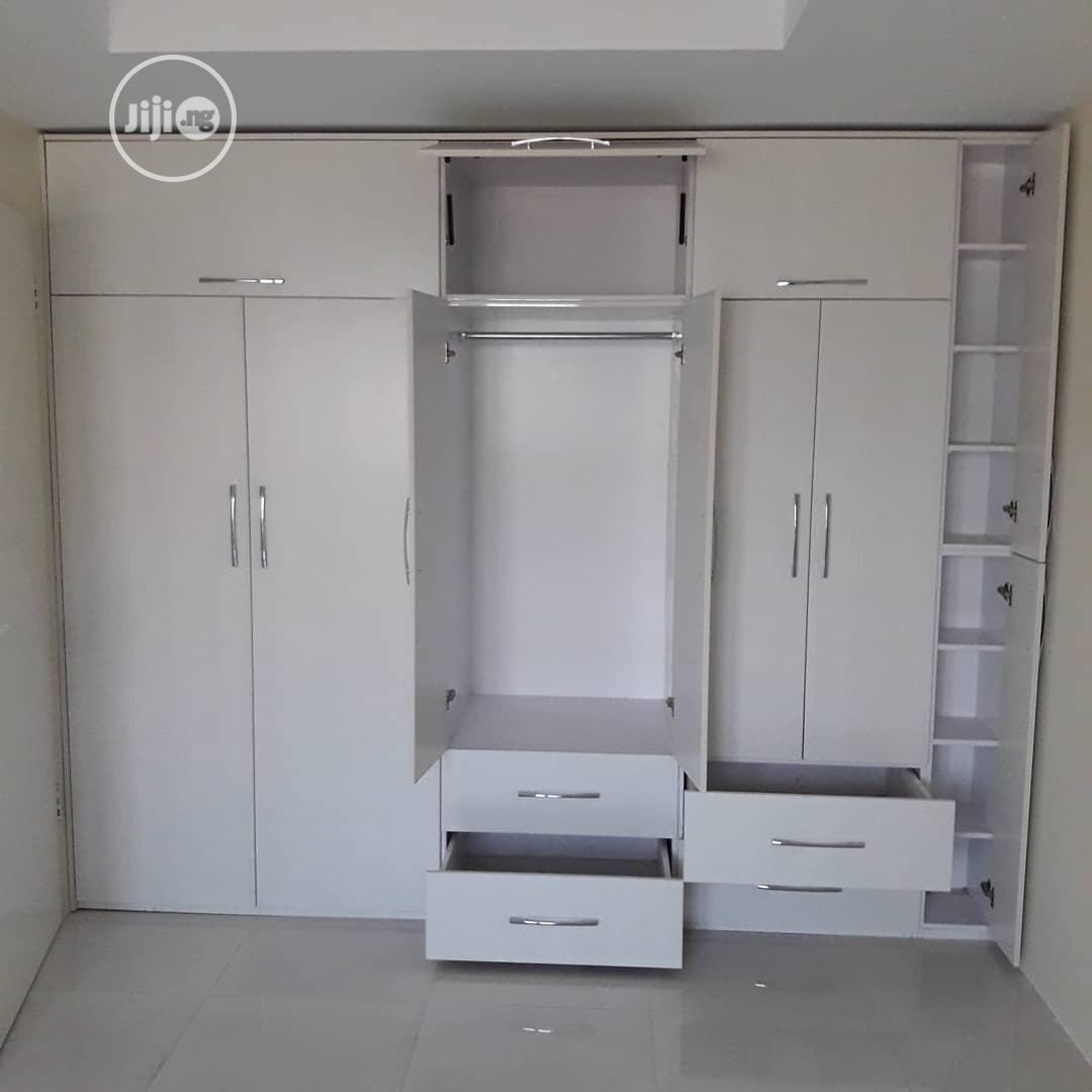 Lurix Quality Wardrobe