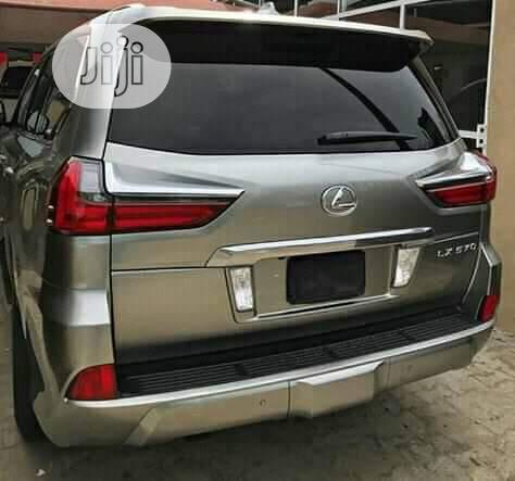 Upgrade of Lexus Lx 570 010 to 2019