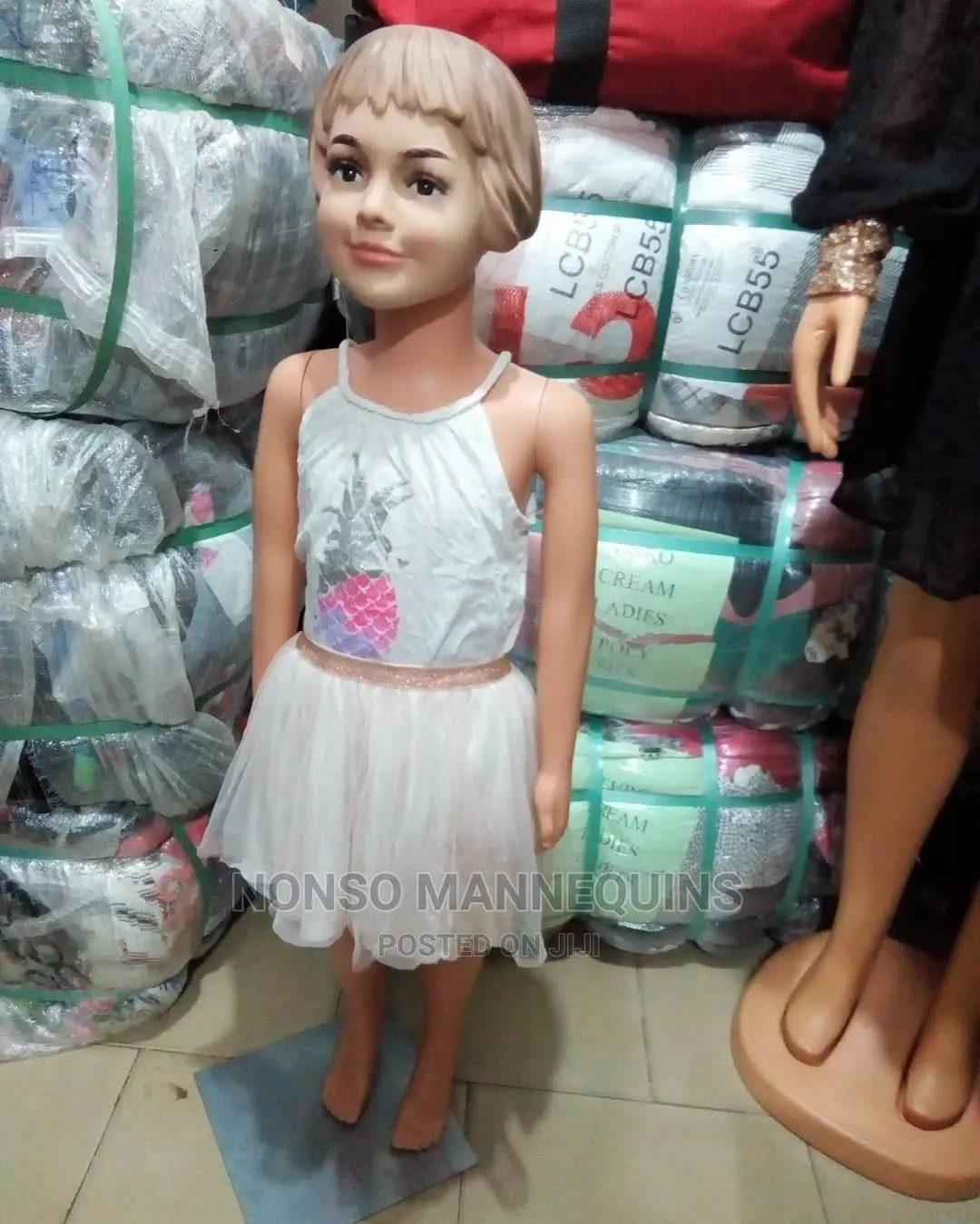 Female Kid Plastic Mannequin Display 5