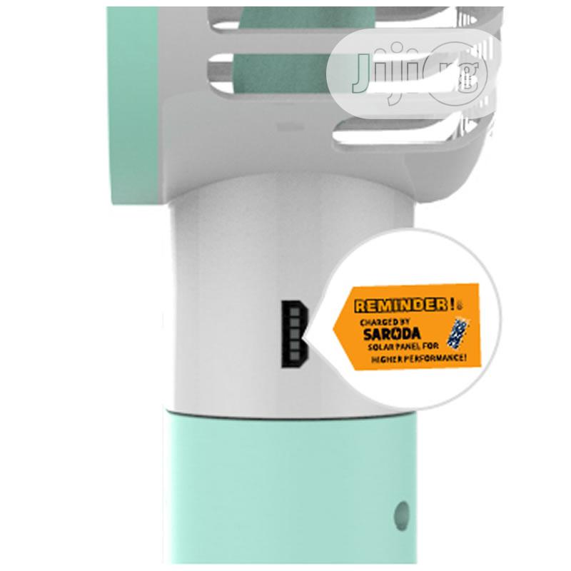 Rechargeable Handheld Fan With Detachable Base as Power Bank