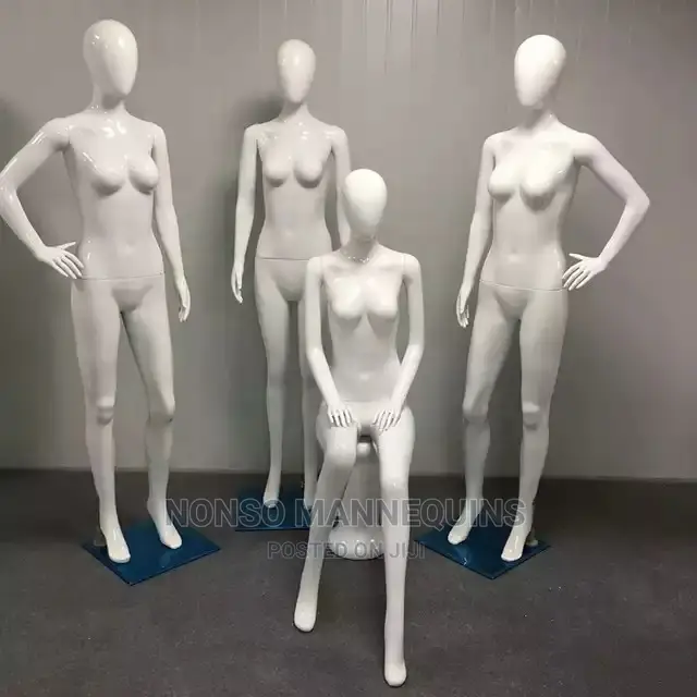 Glossy Female White Mannequins Display 10