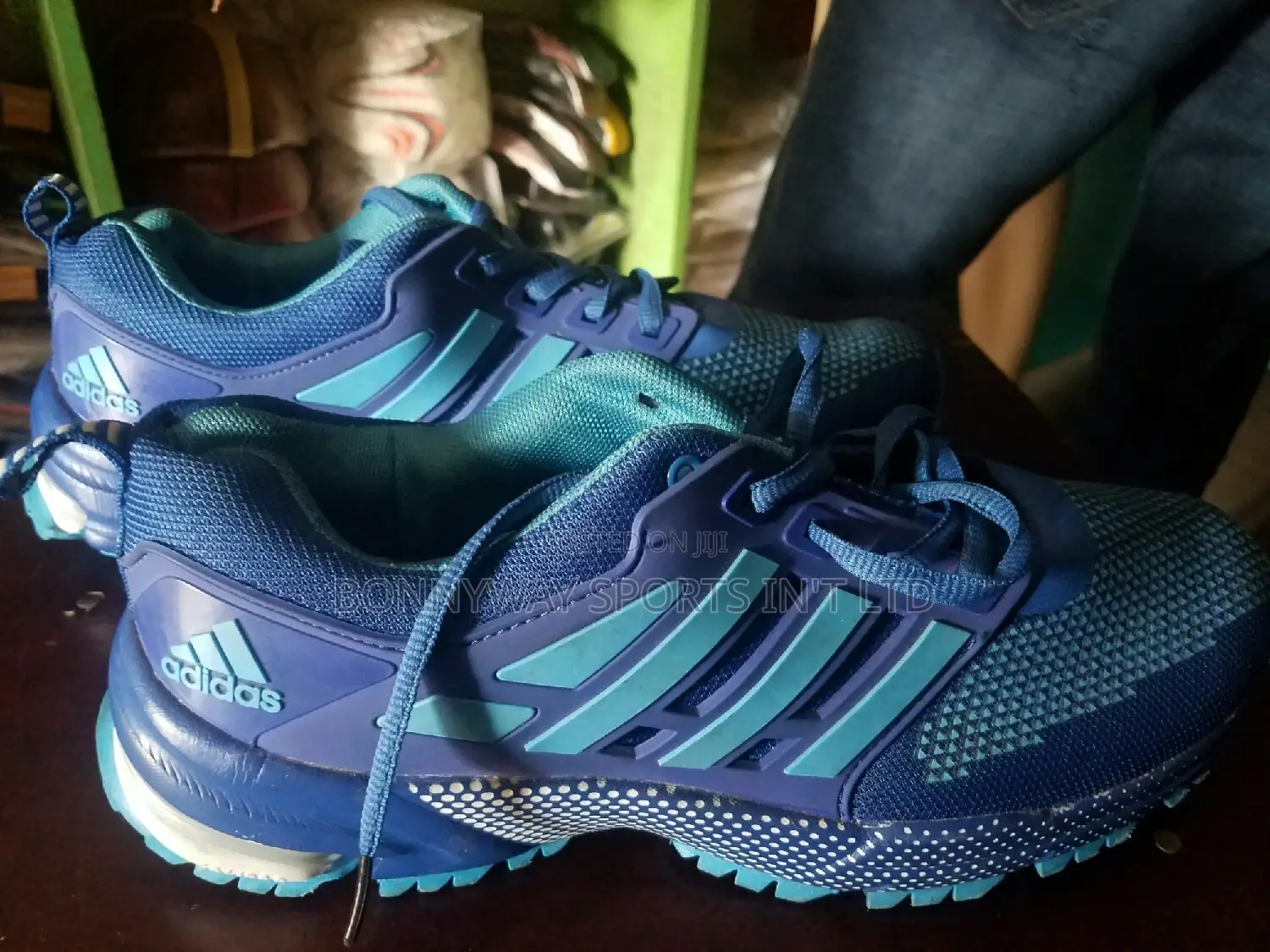 Adidas Size 44 Juggling Canvas