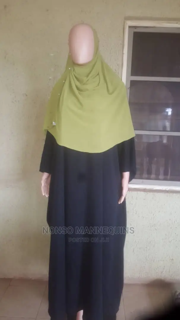 Female Stylish Skin Colour Plastic Full Body Mannequin