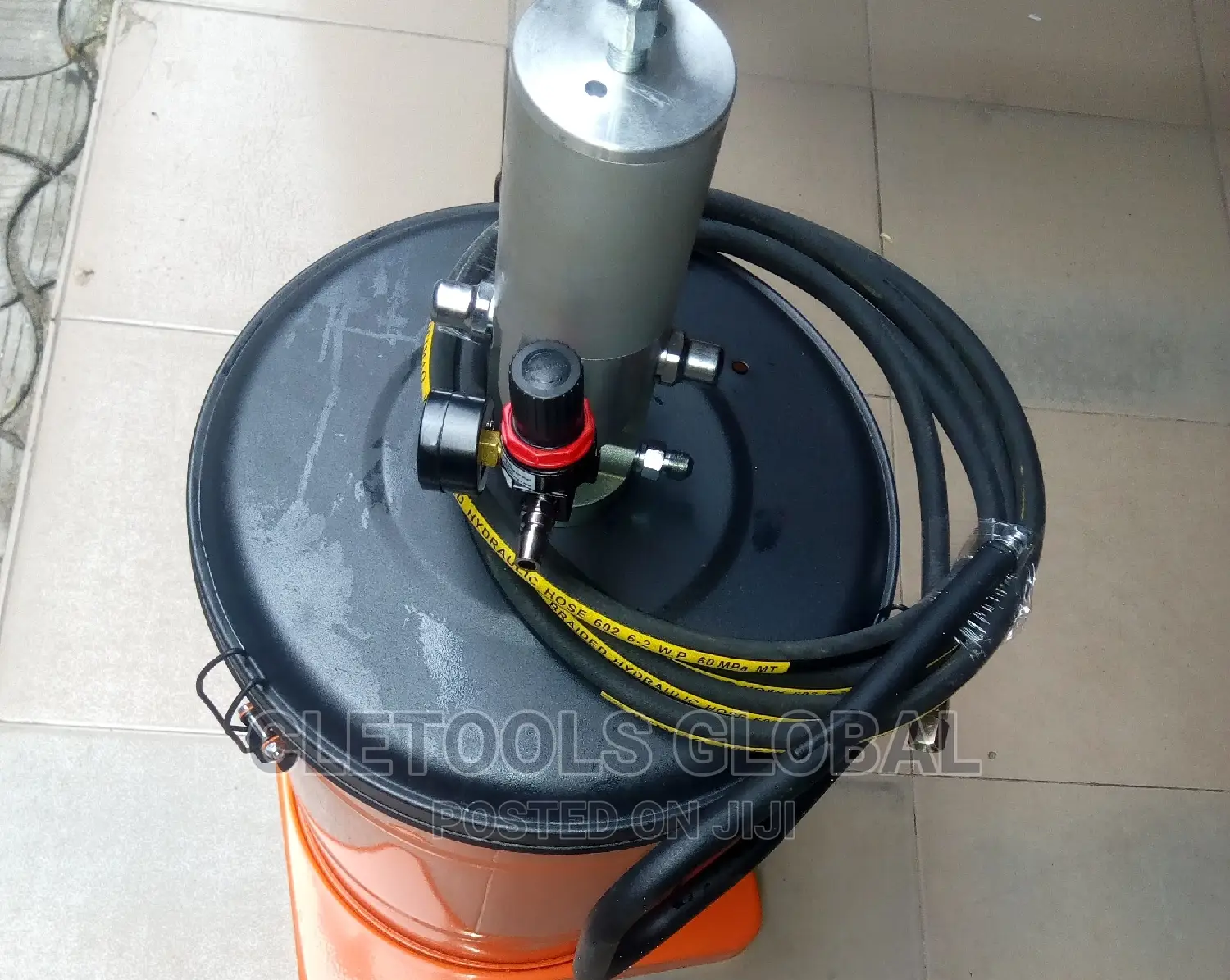 Pneumatic Grease Bucket 40liters