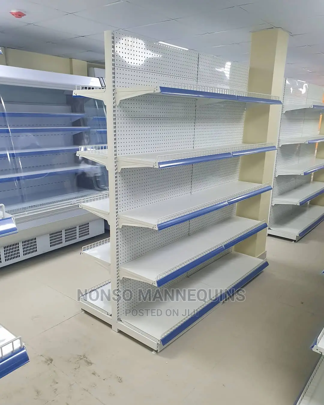 Strong Affordable Double Sided Supermarket Display Shelves