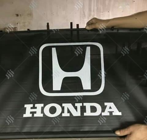 Back Windscreen Sunshade for All Cars.