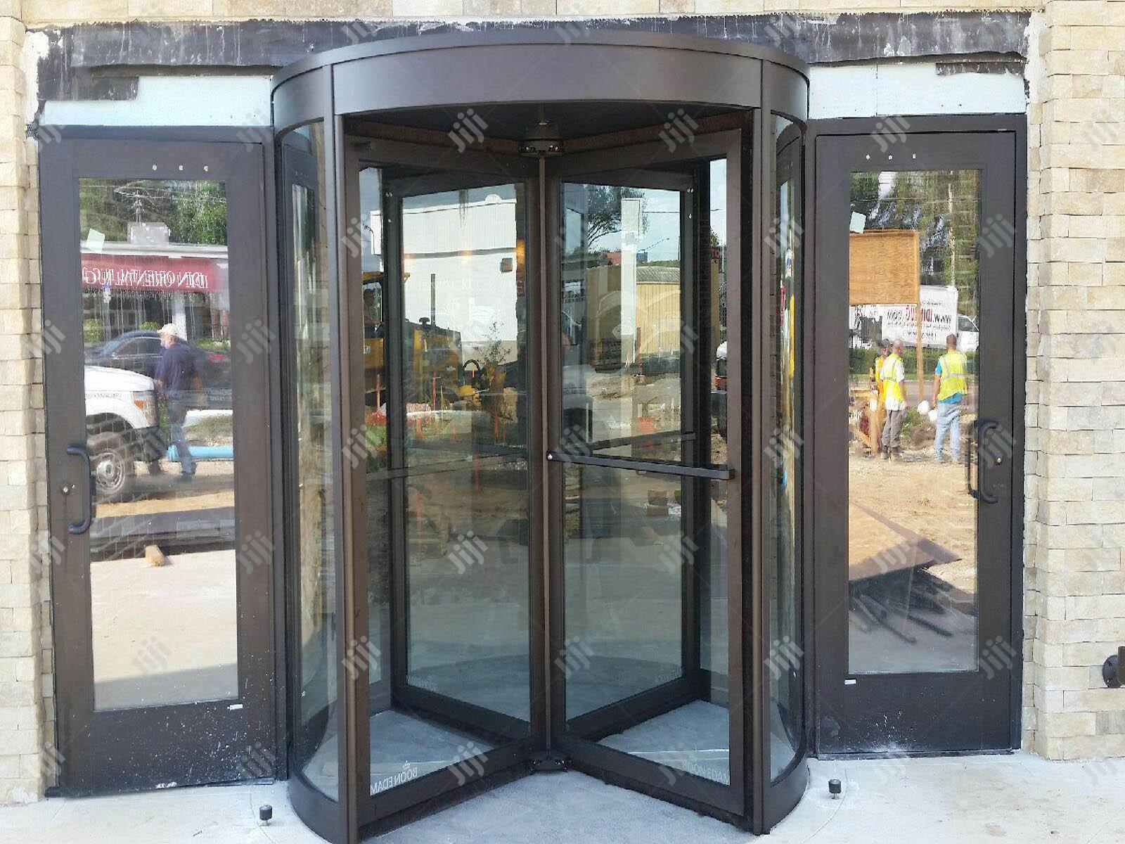 Revolving Door Installation