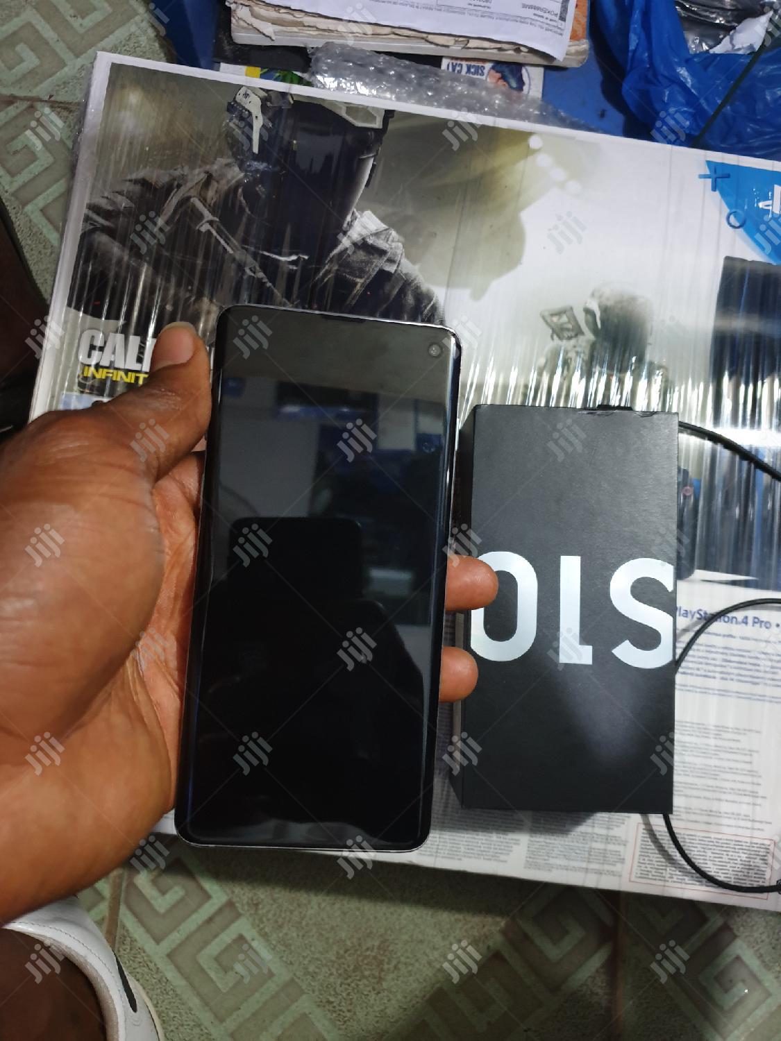 Samsung Galaxy S10e 128 GB White