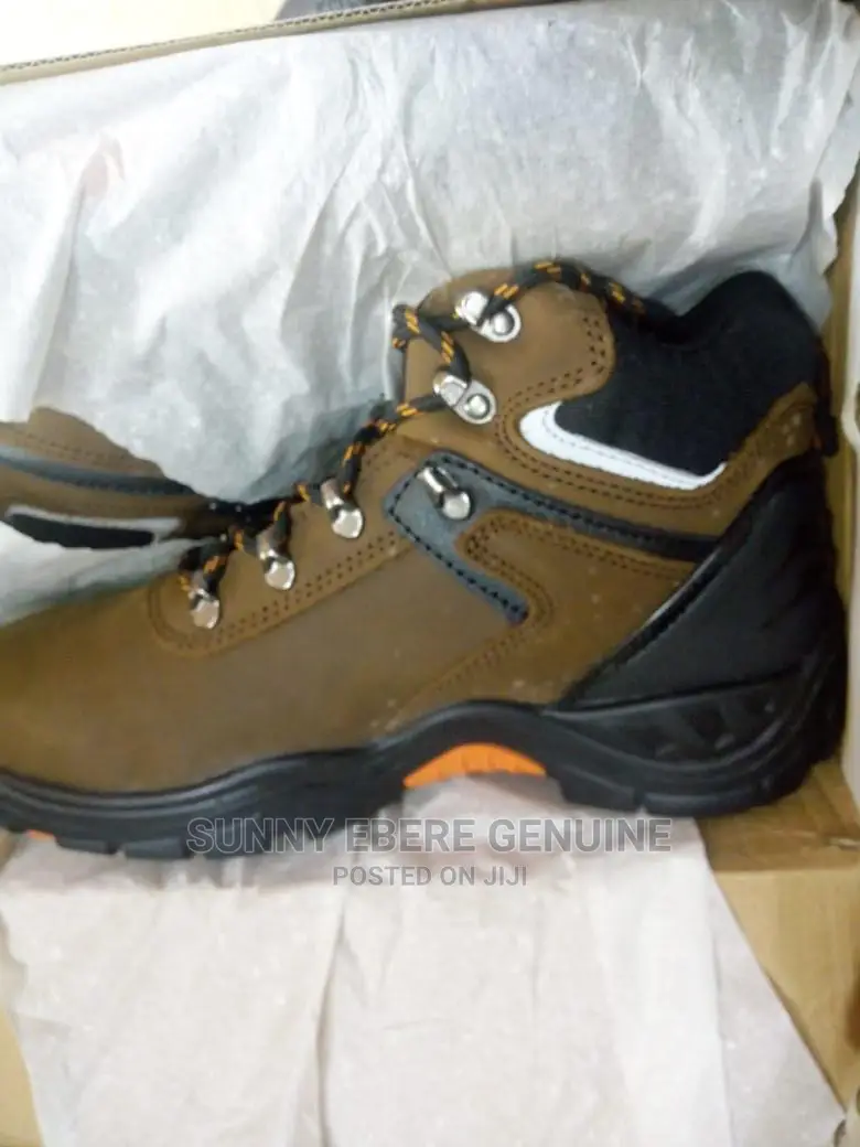 Top Official Safety Boots and Steel Toe Cap Boots