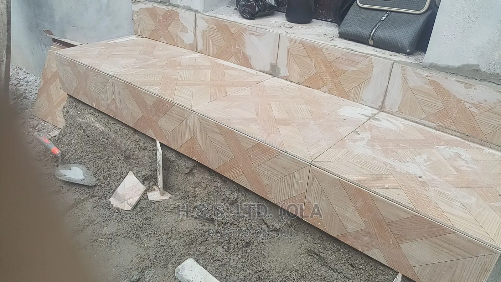 Interlocking Paving Stones Tile Setting