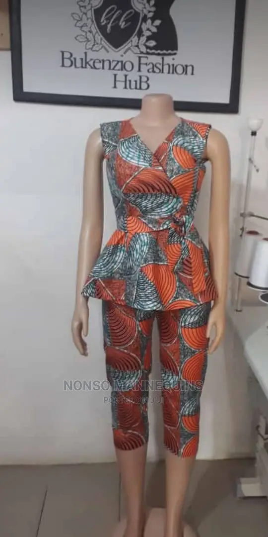 New Headless Female Plastic Busty Size 10 Mannequins
