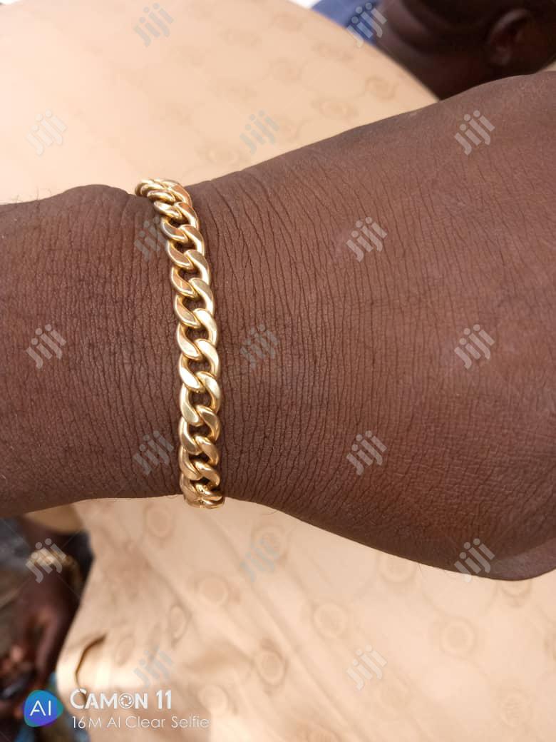 Pure 18karat Solid Gold Bracelet Cuban Medium Size Design