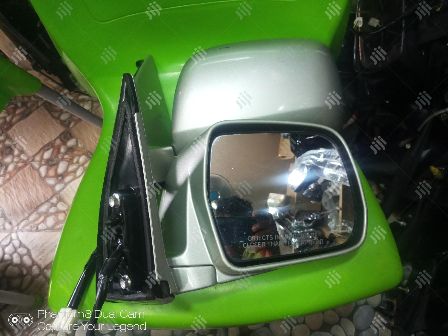 Toyota Highlander 2005 Side Mirrors