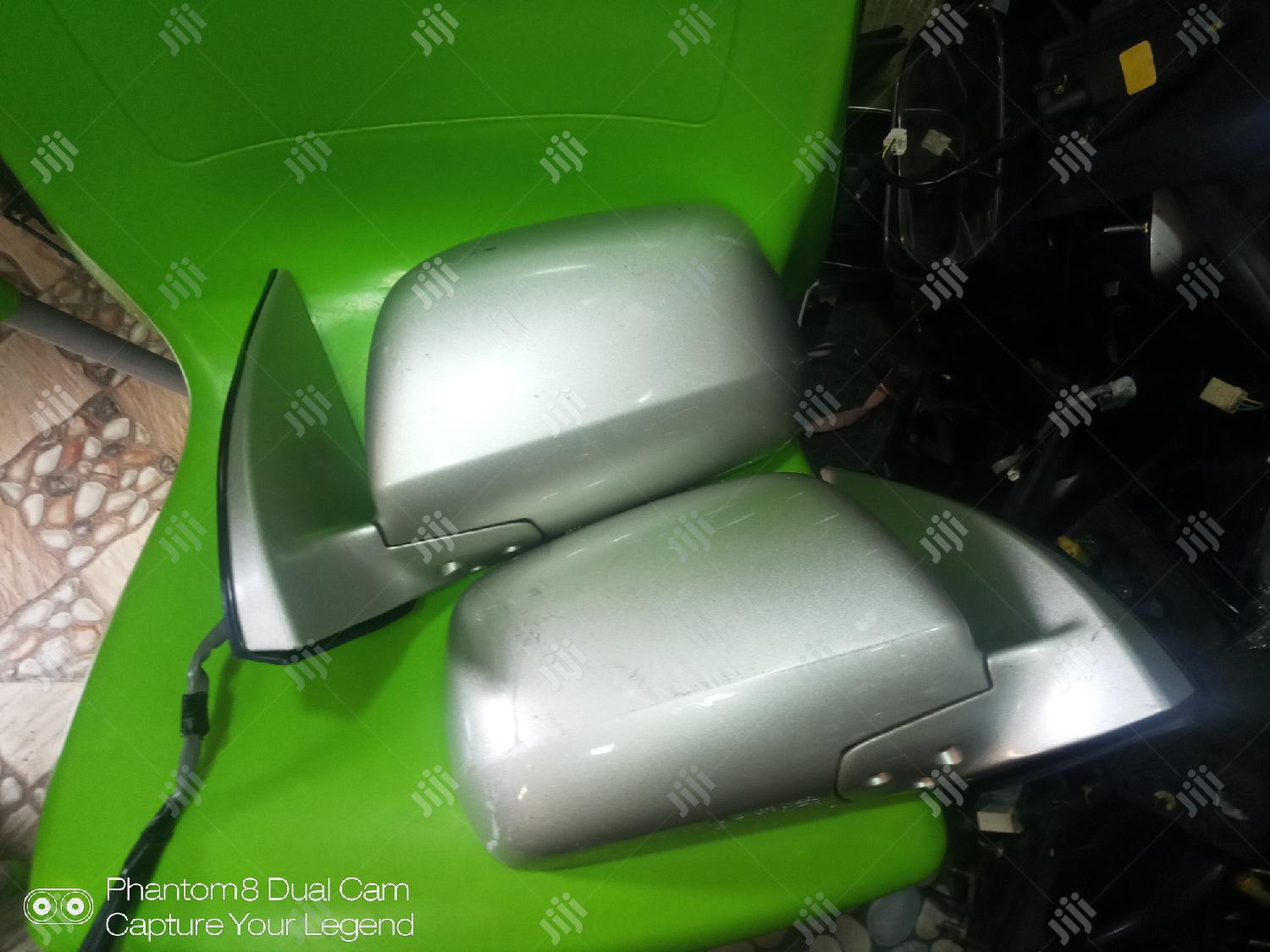Toyota Highlander 2005 Side Mirrors