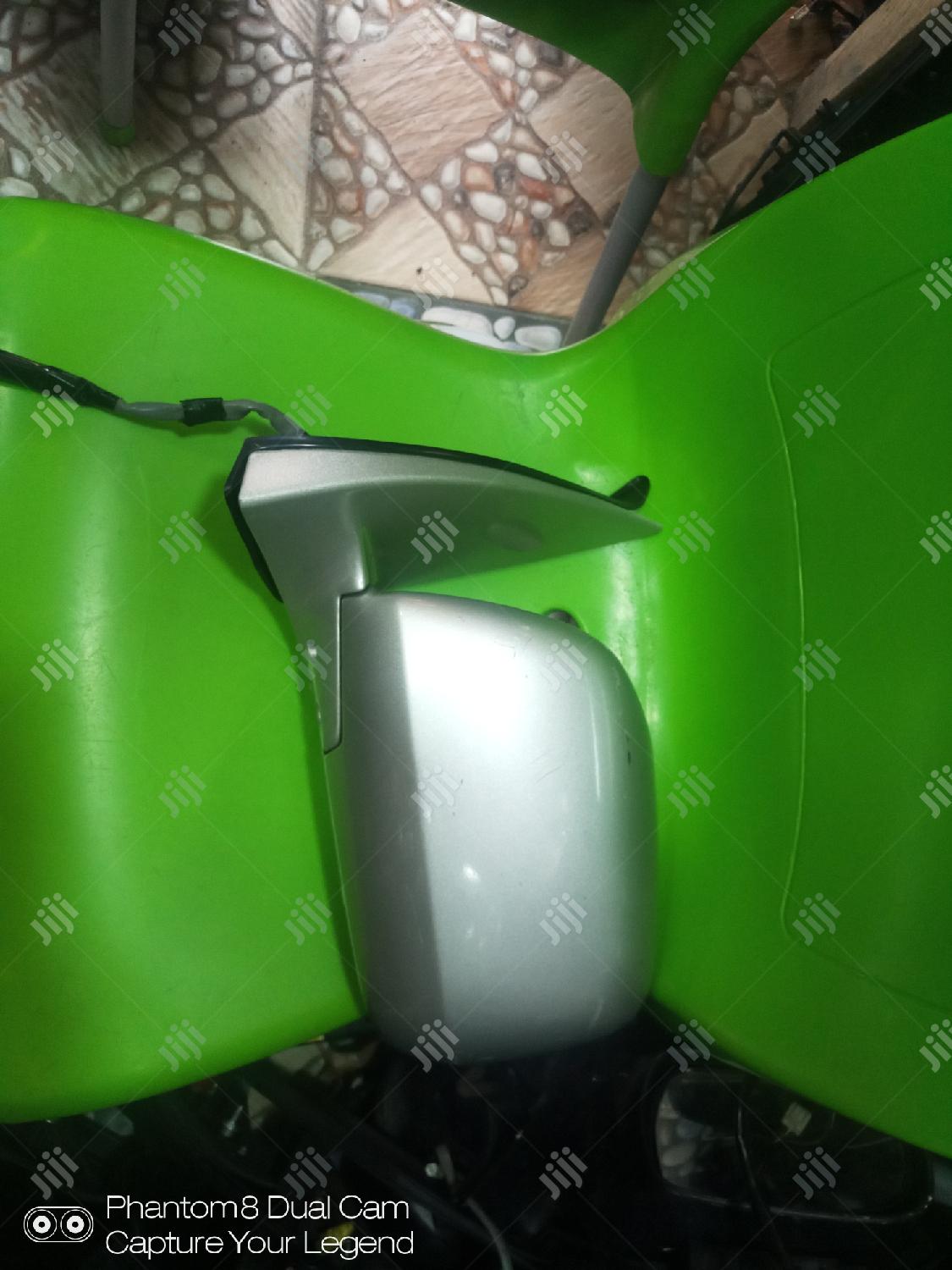 Toyota Highlander 2005 Side Mirrors