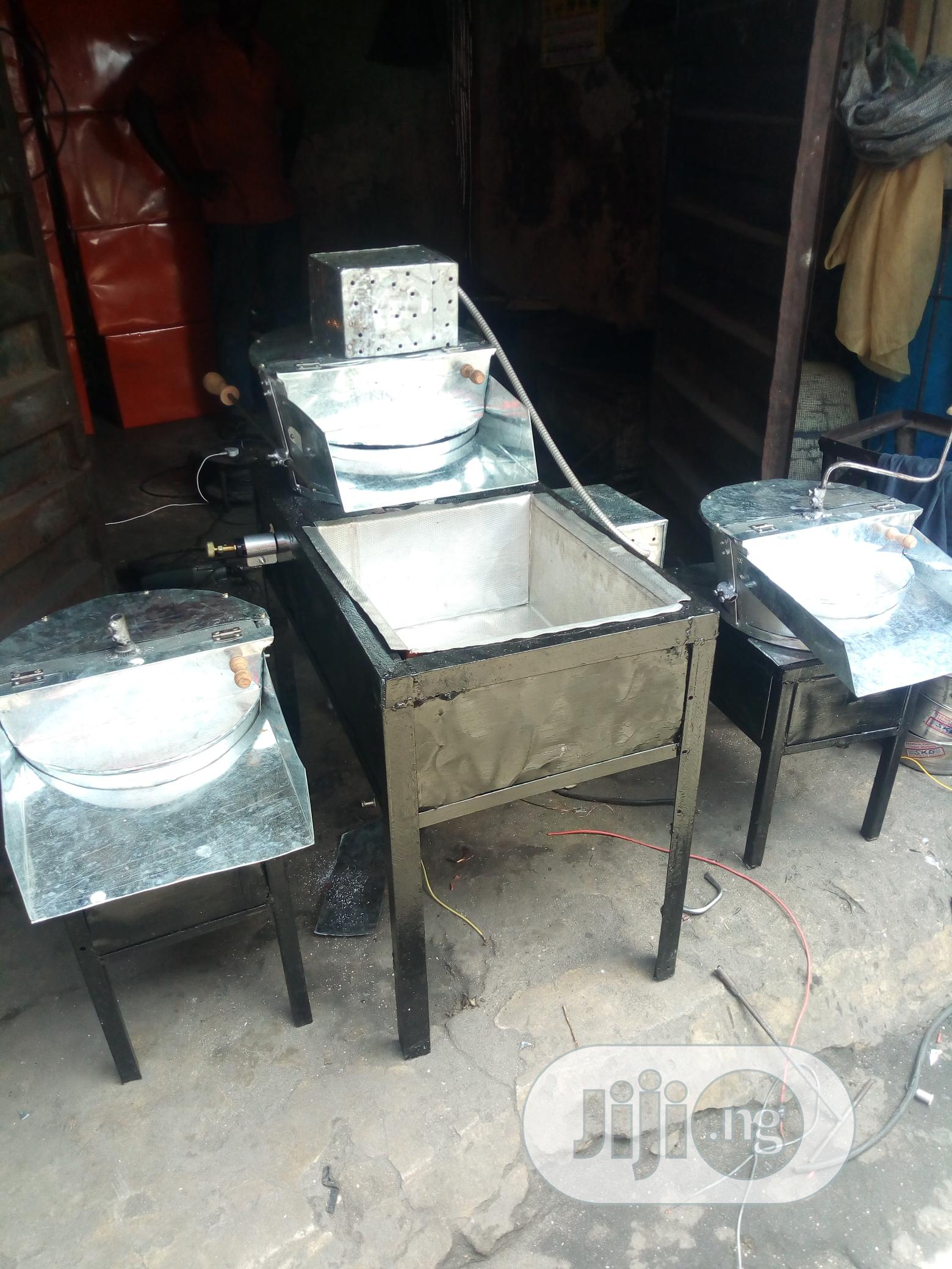 Industra Popcorn Machine